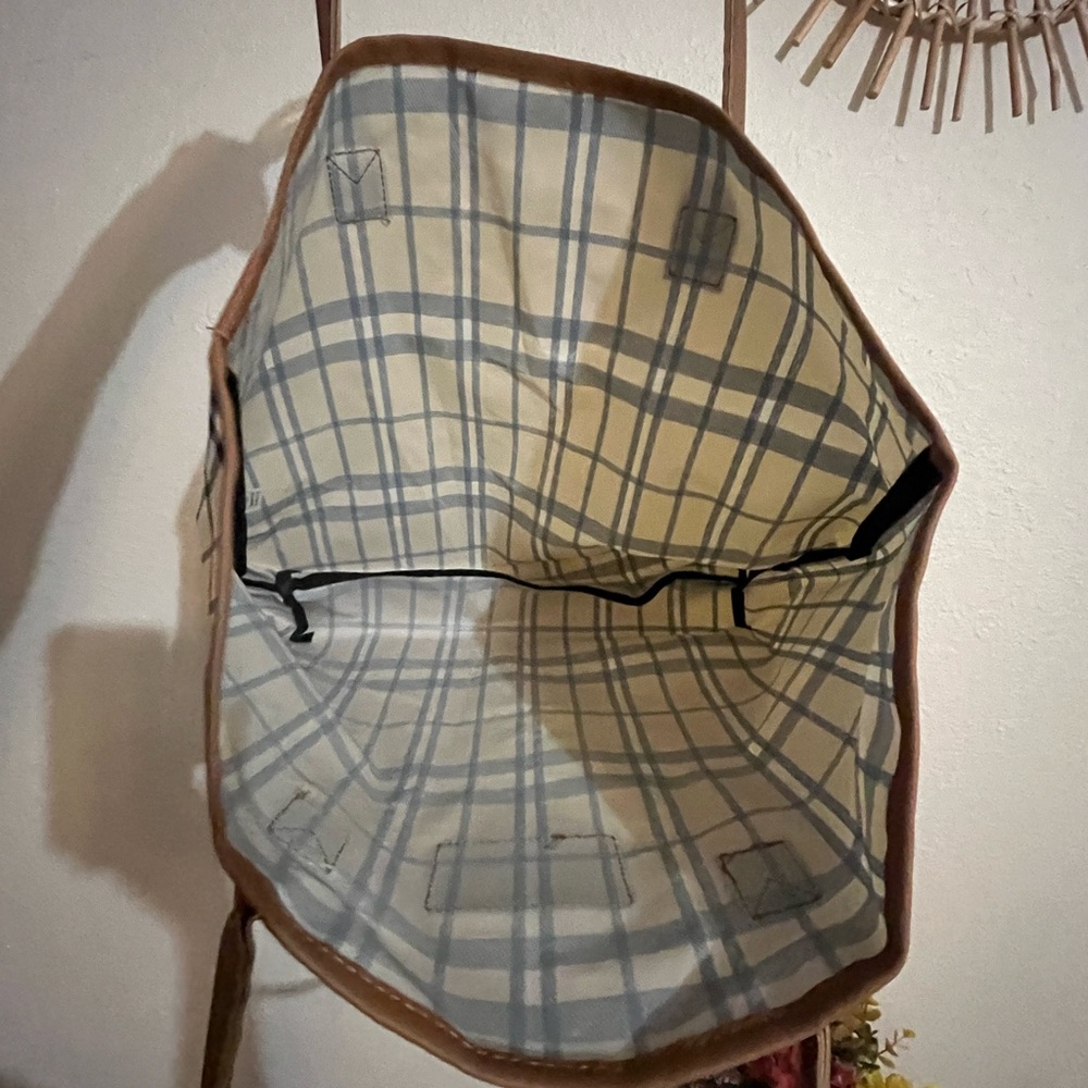 Great Clips Lightweight Plaid Tote Bag - Picture 3 of 5